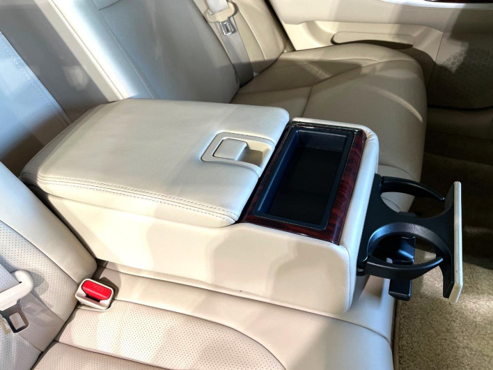2011 Toyota Crown DBA-GRS202 (UW-6a34b28209fe4)[28]