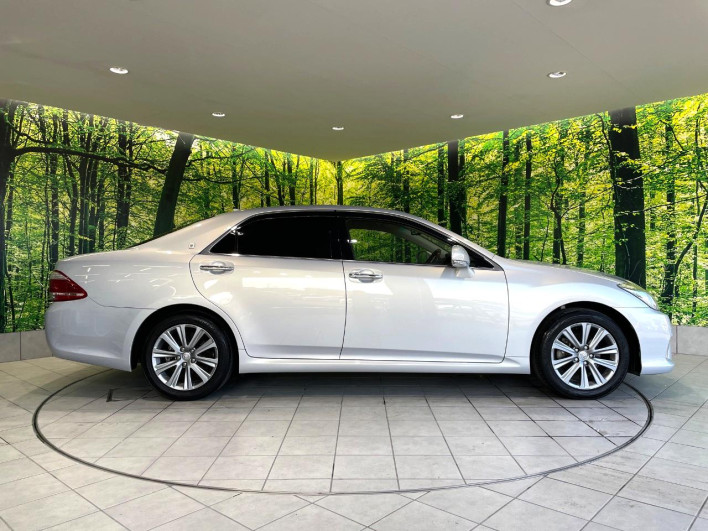 2011 Toyota Crown DBA-GRS202 (UW-6a34b28209fe4)[15]