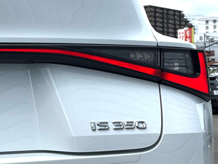2021 Lexus IS 3BA-GSE31 (UW-6a34b283d6e4f)[28]