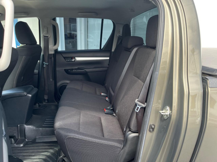 2022 Toyota Hilux 3DF-GUN125 (UW-6a34b28bcd609)[15]