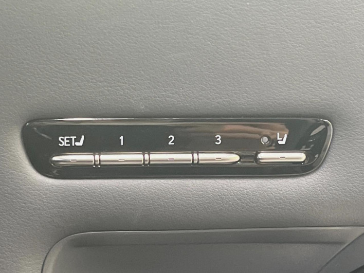 2017 Lexus LS DAA-GVF50 (UW-6a34b28c55ea5)[29]