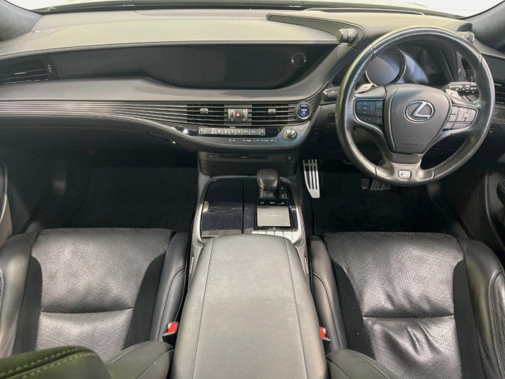 2017 Lexus LS DAA-GVF50 (UW-6a34b28c55ea5)[16]