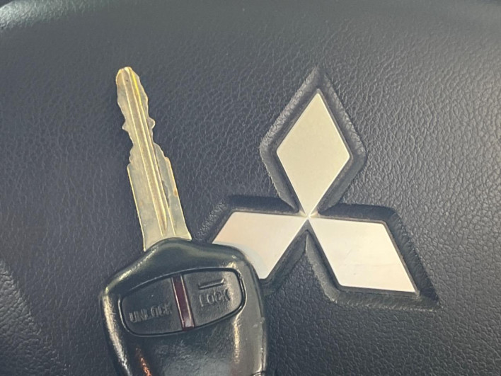 2012 Mitsubishi Pajero Mini ABA-H53A (UW-6a34b28f399bc)[6]