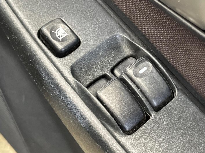2012 Mitsubishi Pajero Mini ABA-H53A (UW-6a34b28f399bc)[27]