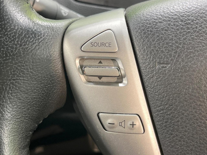 2015 Nissan Serena DAA-HFC26 (UW-6a34b29daac7a)[16]