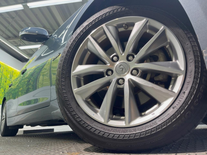 2014 Nissan Skyline DAA-HV37 (UW-6a34b2a572977)[4]