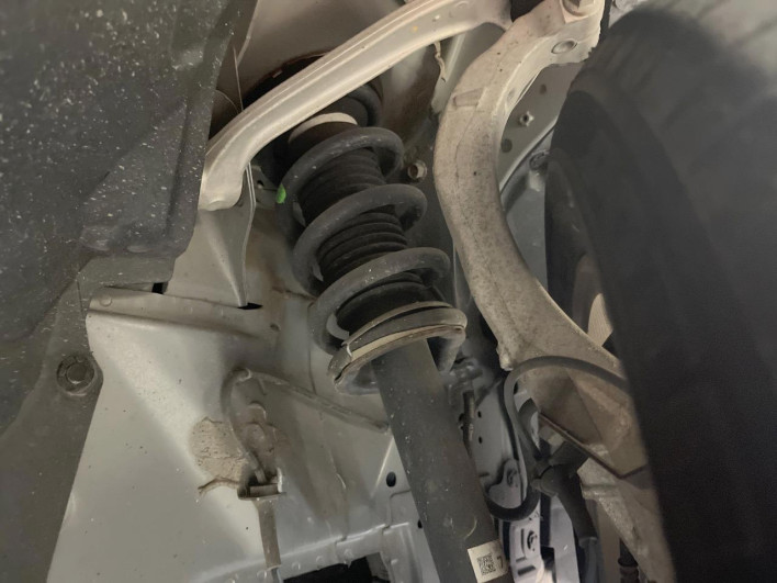 2014 Nissan Skyline DAA-HV37 (UW-6a34b2a572977)[5]