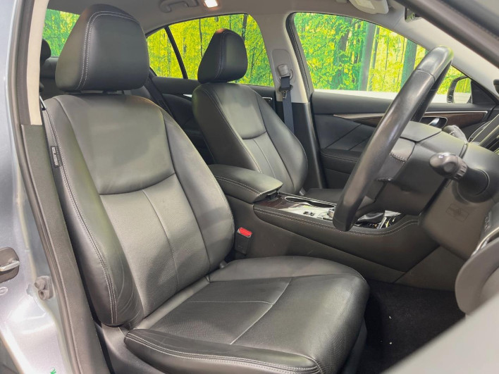 2014 Nissan Skyline DAA-HV37 (UW-6a34b2a572977)[28]