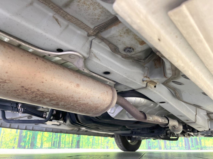 2016 Honda N-BOX CUSTOM DBA-JF1 (UW-6a34b2b37c5bc)[16]