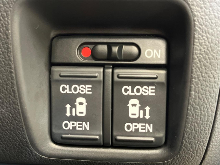2016 Honda N-BOX DBA-JF1 (UW-6a34b2b3abffd)[22]