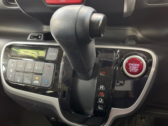 2016 Honda N-BOX DBA-JF1 (UW-6a34b2b3abffd)[28]