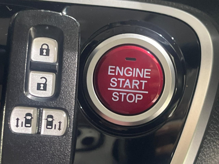 2016 Honda N-BOX CUSTOM DBA-JF1 (UW-6a34b2b478e03)[10]