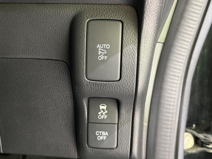 2016 Honda N-BOX CUSTOM DBA-JF1 (UW-6a34b2b478e03)[22]