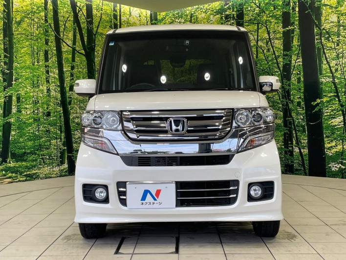 2017 Honda N-BOX CUSTOM DBA-JF1 (UW-6a34b2b590442)[11]
