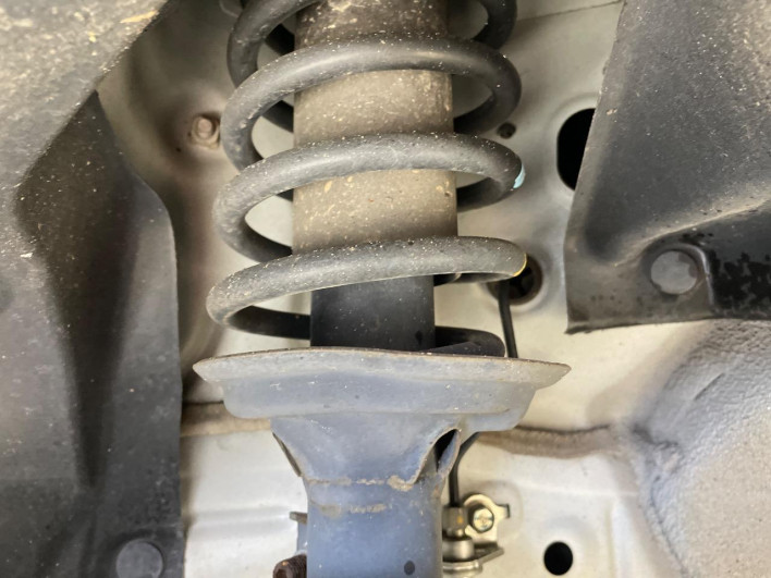 2017 Honda N-BOX CUSTOM DBA-JF1 (UW-6a34b2b590442)[6]