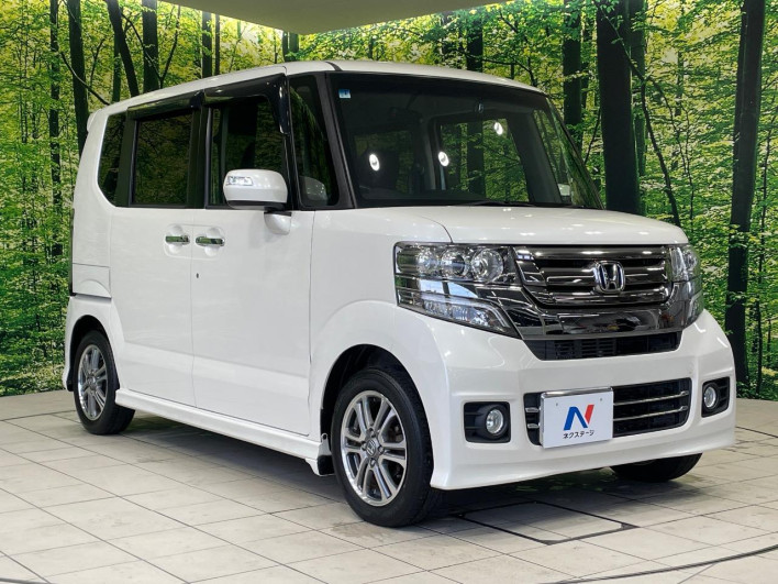 2017 Honda N-BOX CUSTOM DBA-JF1 (UW-6a34b2b590442)[18]