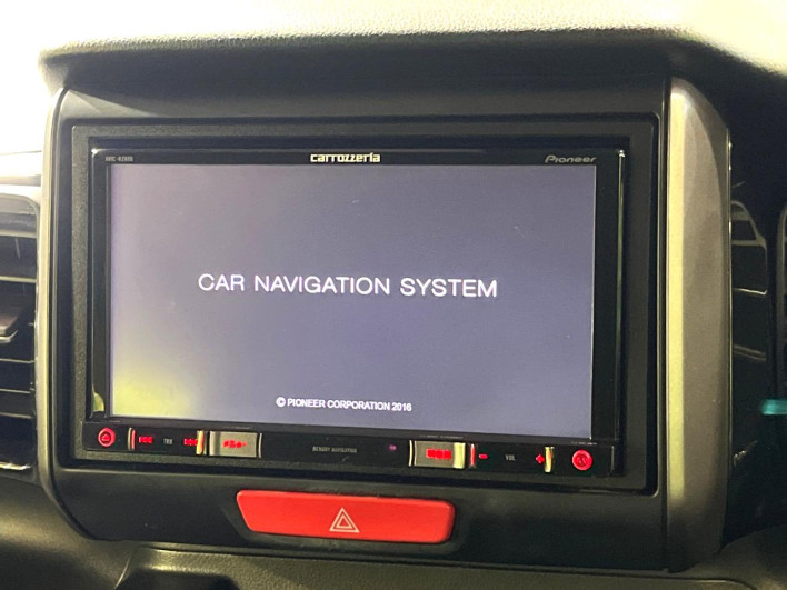 2017 Honda N-BOX CUSTOM DBA-JF1 (UW-6a34b2b786232)[10]