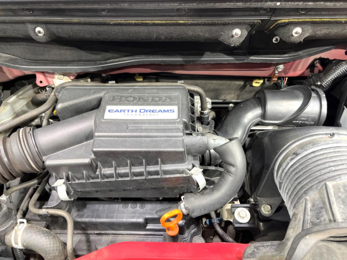 2017 Honda N-BOX CUSTOM DBA-JF1 (UW-6a34b2b786232)[25]