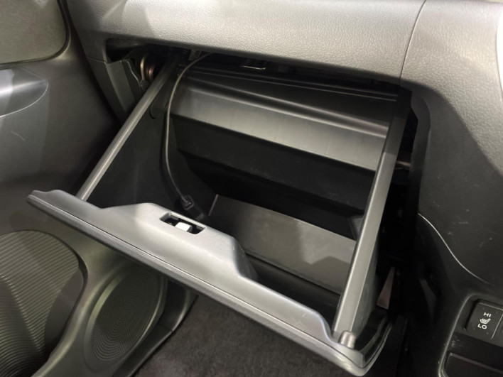 2016 Honda N-BOX DBA-JF2 (UW-6a34b2b84e379)[5]