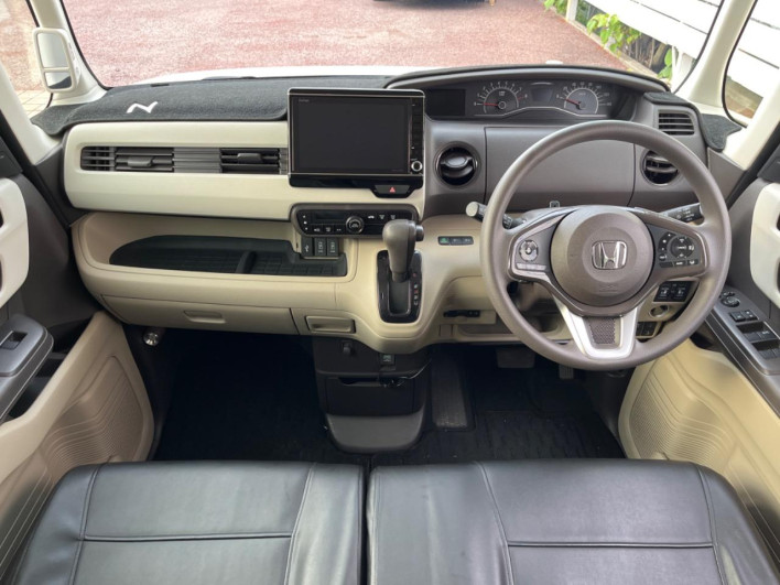 2018 Honda N-BOX DBA-JF3 (UW-6a34b2b964138)[28]