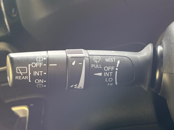 2018 Honda N-BOX CUSTOM DBA-JF3 (UW-6a34b2ba5498f)[14]
