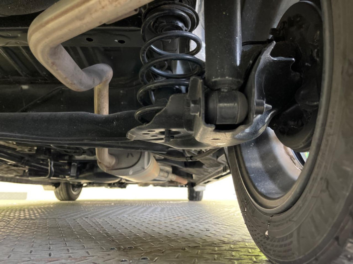 2018 Honda N-BOX CUSTOM DBA-JF3 (UW-6a34b2ba5498f)[22]