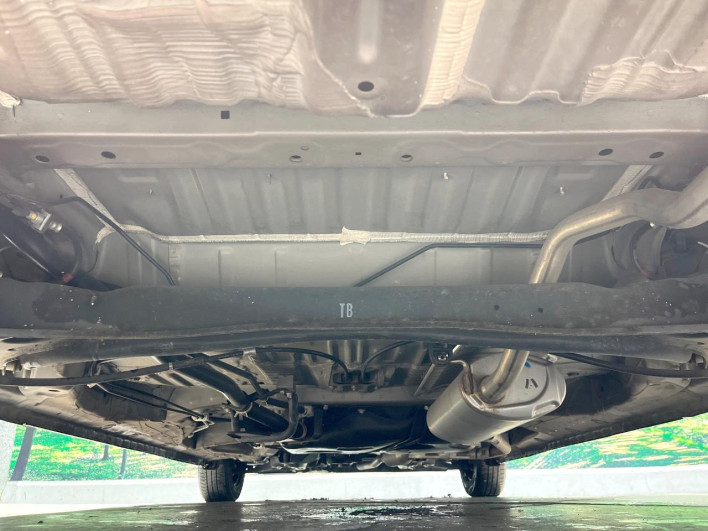 2019 Honda N-BOX DBA-JF3 (UW-6a34b2bb33259)[6]
