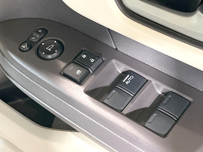 2019 Honda N-BOX DBA-JF3 (UW-6a34b2bb33259)[19]