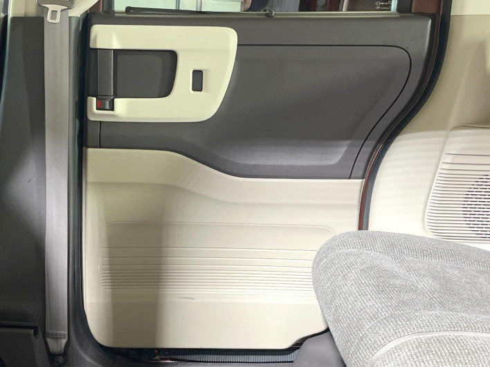 2019 Honda N-BOX DBA-JF3 (UW-6a34b2bb33259)[16]