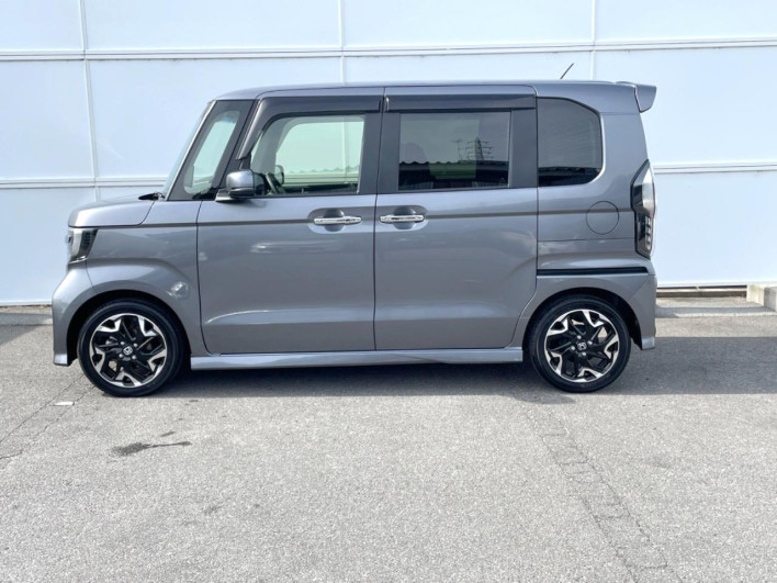 2017 Honda N-BOX CUSTOM DBA-JF3 (UW-6a34b2bee006e)[12]