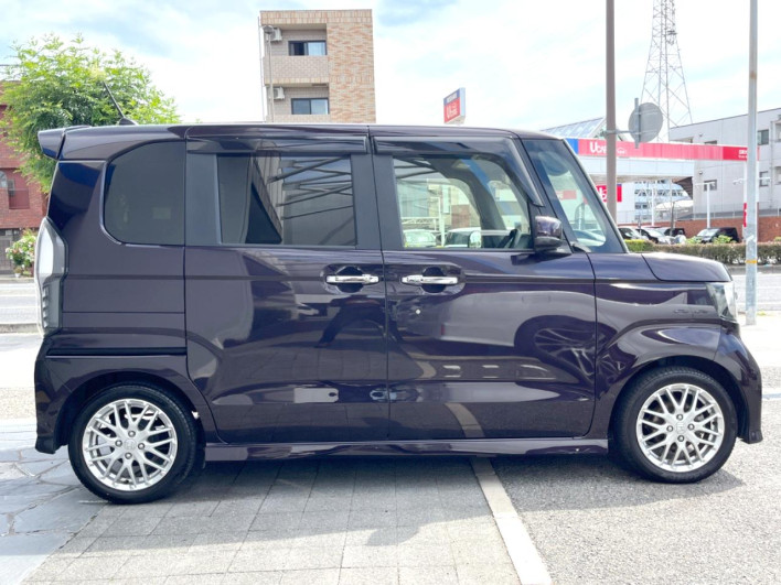 2021 Honda N-BOX CUSTOM 6BA-JF3 (UW-6a34b2c10aef5)[28]