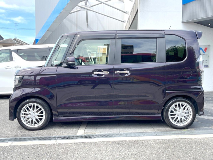 2021 Honda N-BOX CUSTOM 6BA-JF3 (UW-6a34b2c10aef5)[13]