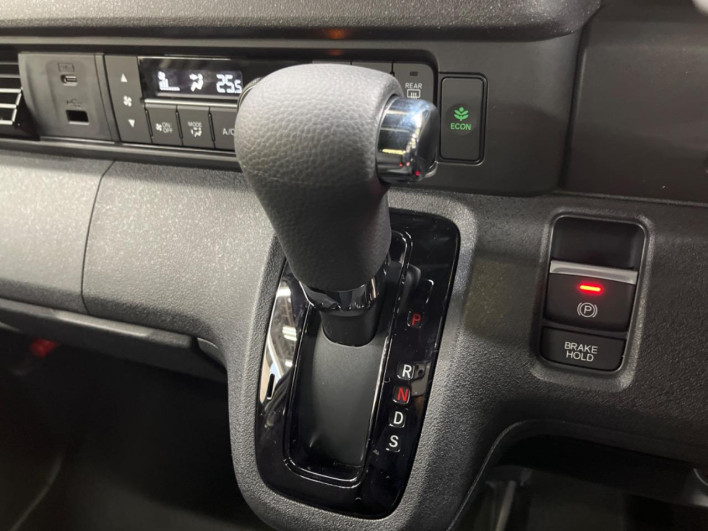 2026 Honda N-BOX CUSTOM 6BA-JF5 (UW-6a34b2d15a25b)[23]