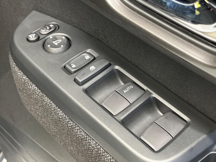 2026 Honda N-BOX CUSTOM 6BA-JF5 (UW-6a34b2d15a25b)[15]