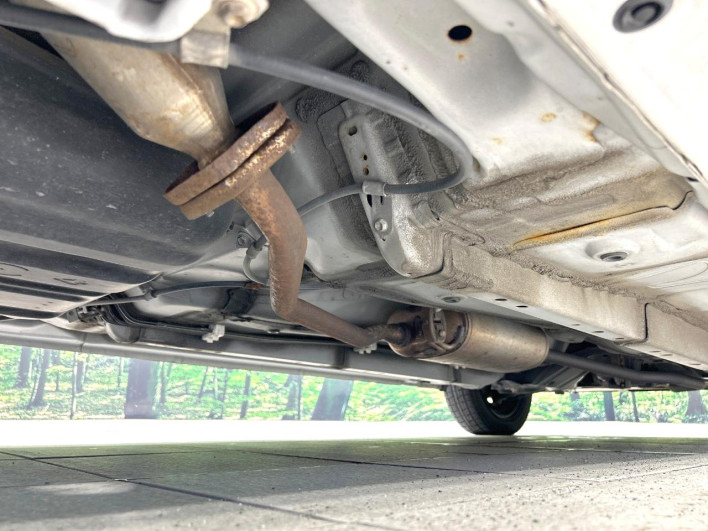 2012 Daihatsu Move Conte DBA-L575S (UW-6a34b2f52f948)[29]