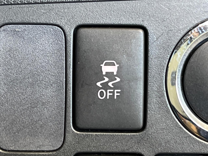 2013 Daihatsu Move DBA-LA100S (UW-6a34b2f8337f0)[21]