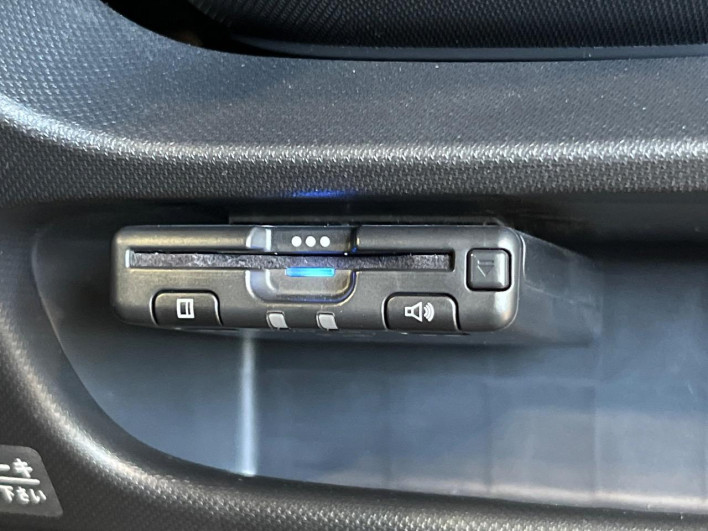 2013 Daihatsu Move DBA-LA100S (UW-6a34b2f8337f0)[23]