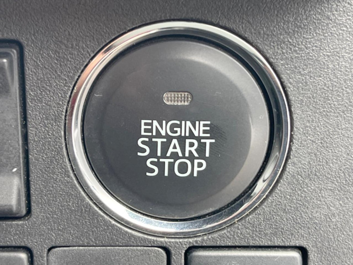 2015 Daihatsu Wake DBA-LA700S (UW-6a34b3164c44a)[16]