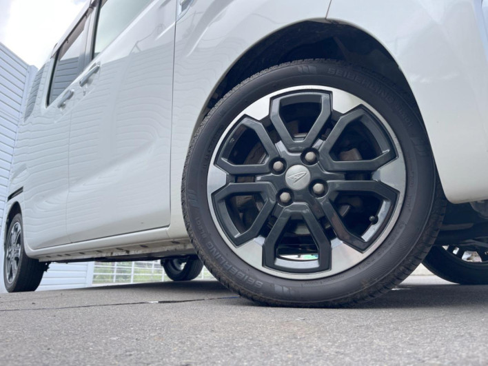2015 Daihatsu Wake DBA-LA700S (UW-6a34b3164c44a)[27]