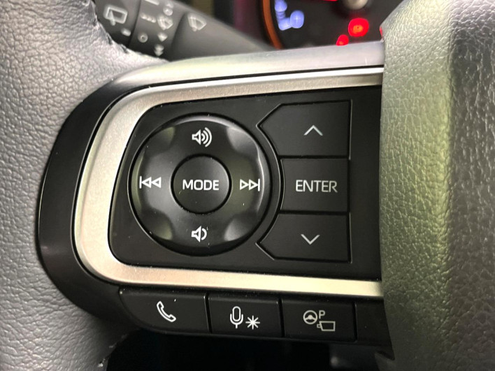 2020 Daihatsu Taft 5BA-LA900S (UW-6a34b31f2175a)[15]