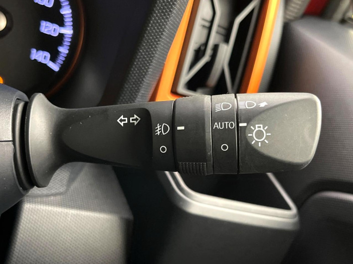 2020 Daihatsu Taft 5BA-LA900S (UW-6a34b31f2175a)[16]
