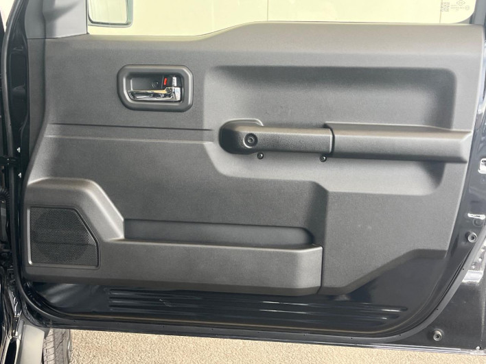 2025 Suzuki Jimny Nomad 3BA-JC74W (UW-6a34b3340e050)[25]
