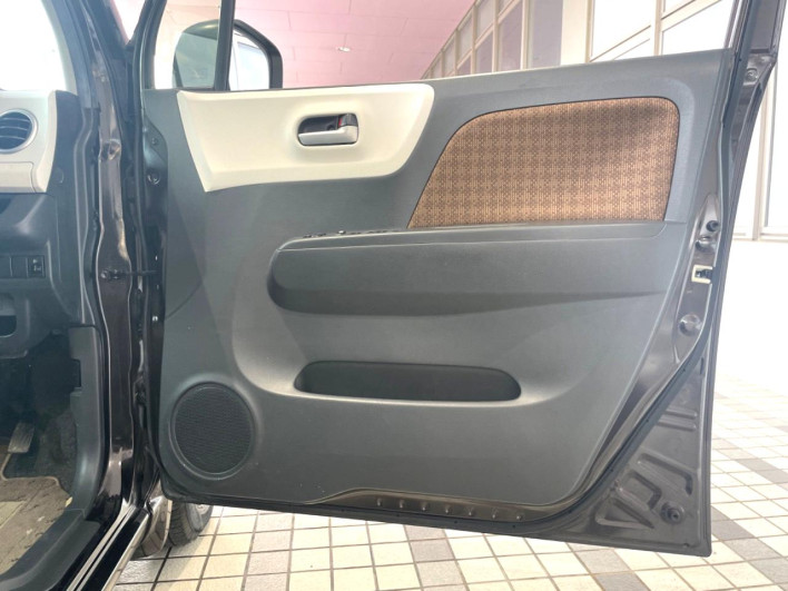 2012 Nissan Moco DBA-MG33S (UW-6a34b33bd0d53)[7]