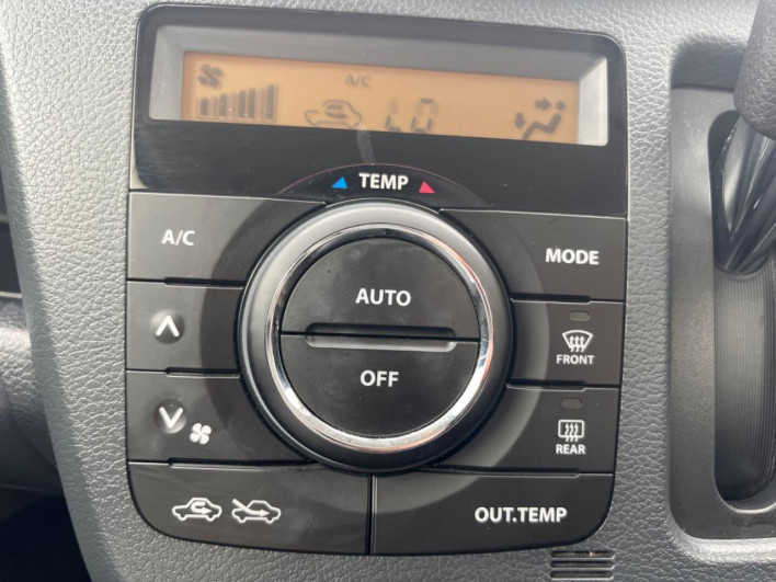 2015 Suzuki Wagon R Stingray DAA-MH44S (UW-6a34b33e7fee2)[21]