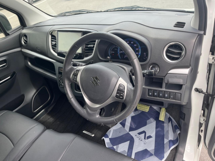 2015 Suzuki Wagon R Stingray DAA-MH44S (UW-6a34b33e7fee2)[6]