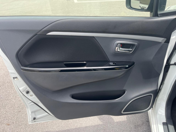 2015 Suzuki Wagon R Stingray DAA-MH44S (UW-6a34b33e7fee2)[15]
