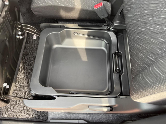 2017 Suzuki Spacia DAA-MK42S (UW-6a34b344e79c7)[23]