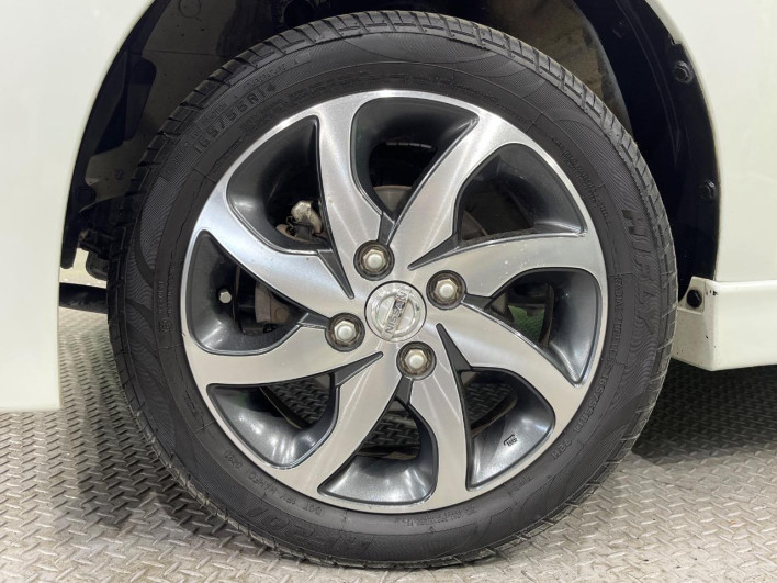 2011 Nissan Roox CBA-ML21S (UW-6a34b352cf4ca)[6]