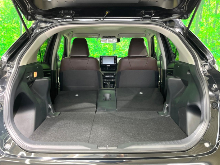2022 Toyota Yaris Cross 6AA-MXPJ10 (UW-6a34b371a0ea1)[14]