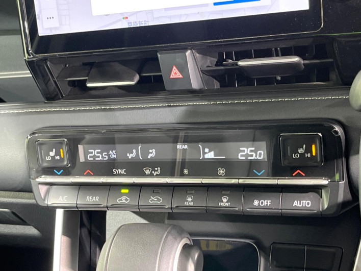 2023 Toyota Noah 6BA-MZRA90W (UW-6a34b38d0db35)[21]